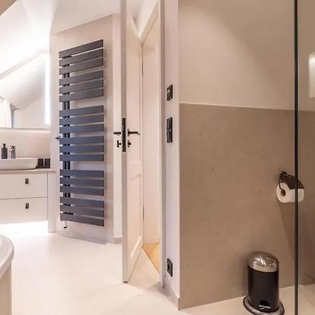 Weivz Spo Reetdachhaus Weivz Spo Dom wakacyjny *