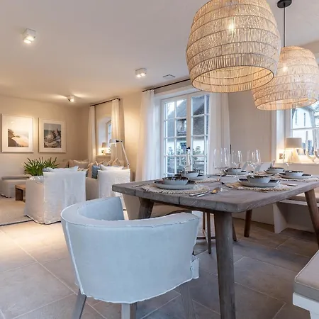 Weivz Spo Reetdachhaus Weivz Spo Dom wakacyjny